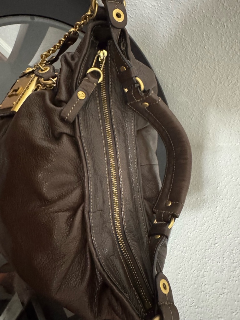 Juicy Couture Chocolate Brown Leather Shoulder Bag with Gold Charm - Picture 8 of 16